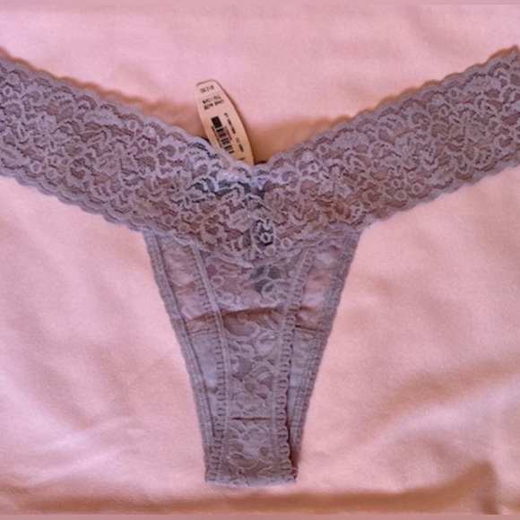 A SET OF 2 VICTORIA’S SECRET THONGS: Large size, Creme and Taupe - Picture 8 of 11